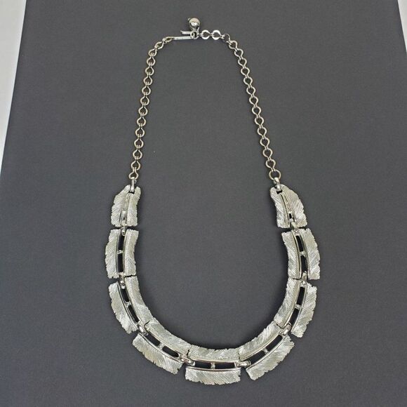 Vintage Silver Tone Metal Textured Cutout Geometric Bead Choker Link Necklace - Picture 9 of 10